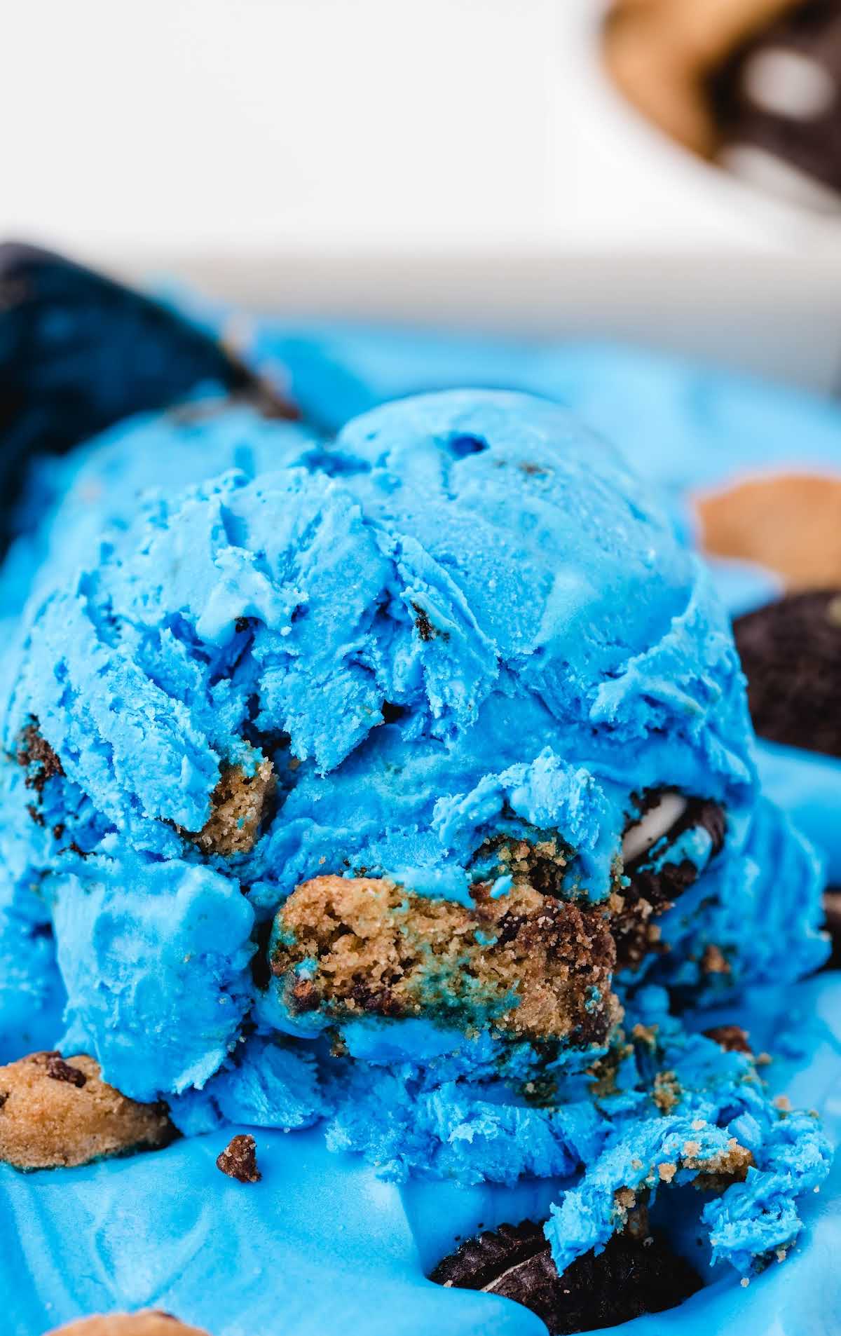 close up shot of Cookie Monster Ice Cream with Oreos and Chip Ahoy cookies