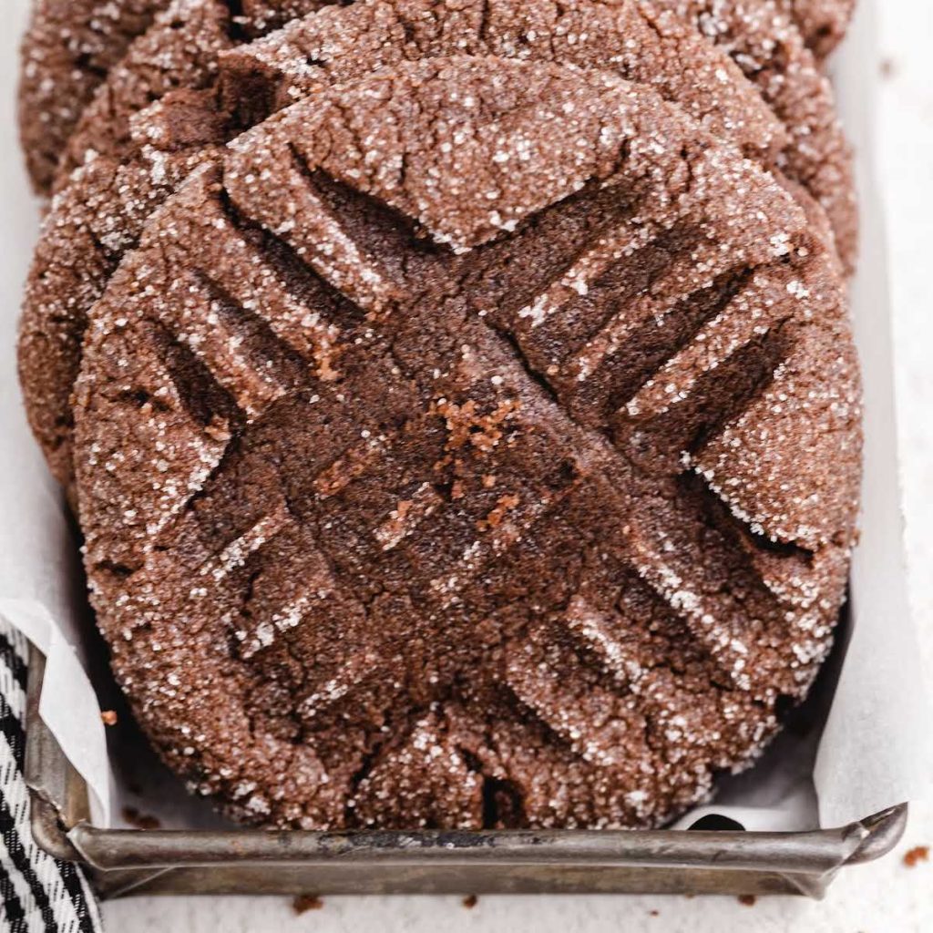 Chocolate Peanut Butter Cookies - Pass the Dessert