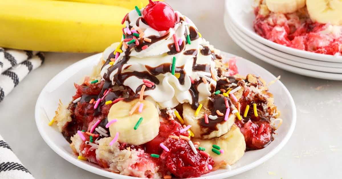 Banana Split Dump Cake - Pass the Dessert