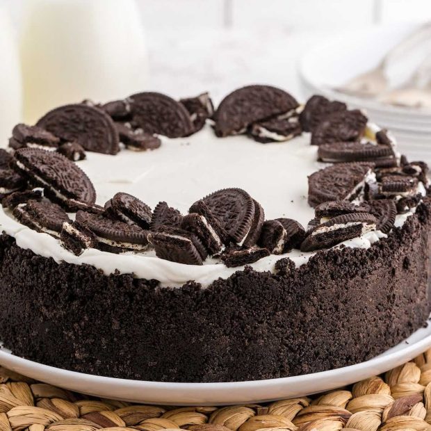 No Bake Oreo Cheesecake - Pass the Dessert