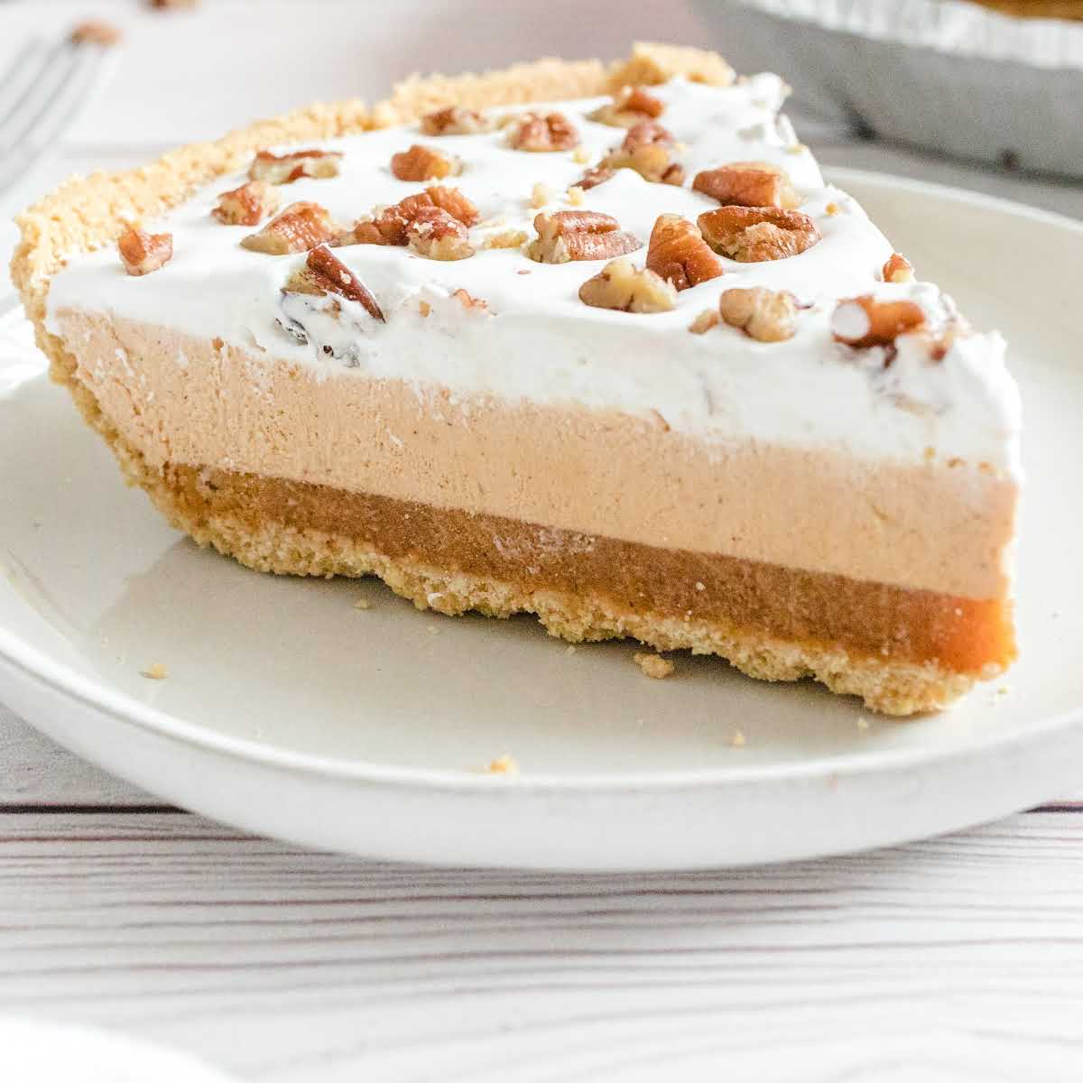 Layered Pumpkin Spice Jello Pie - Pass the Dessert